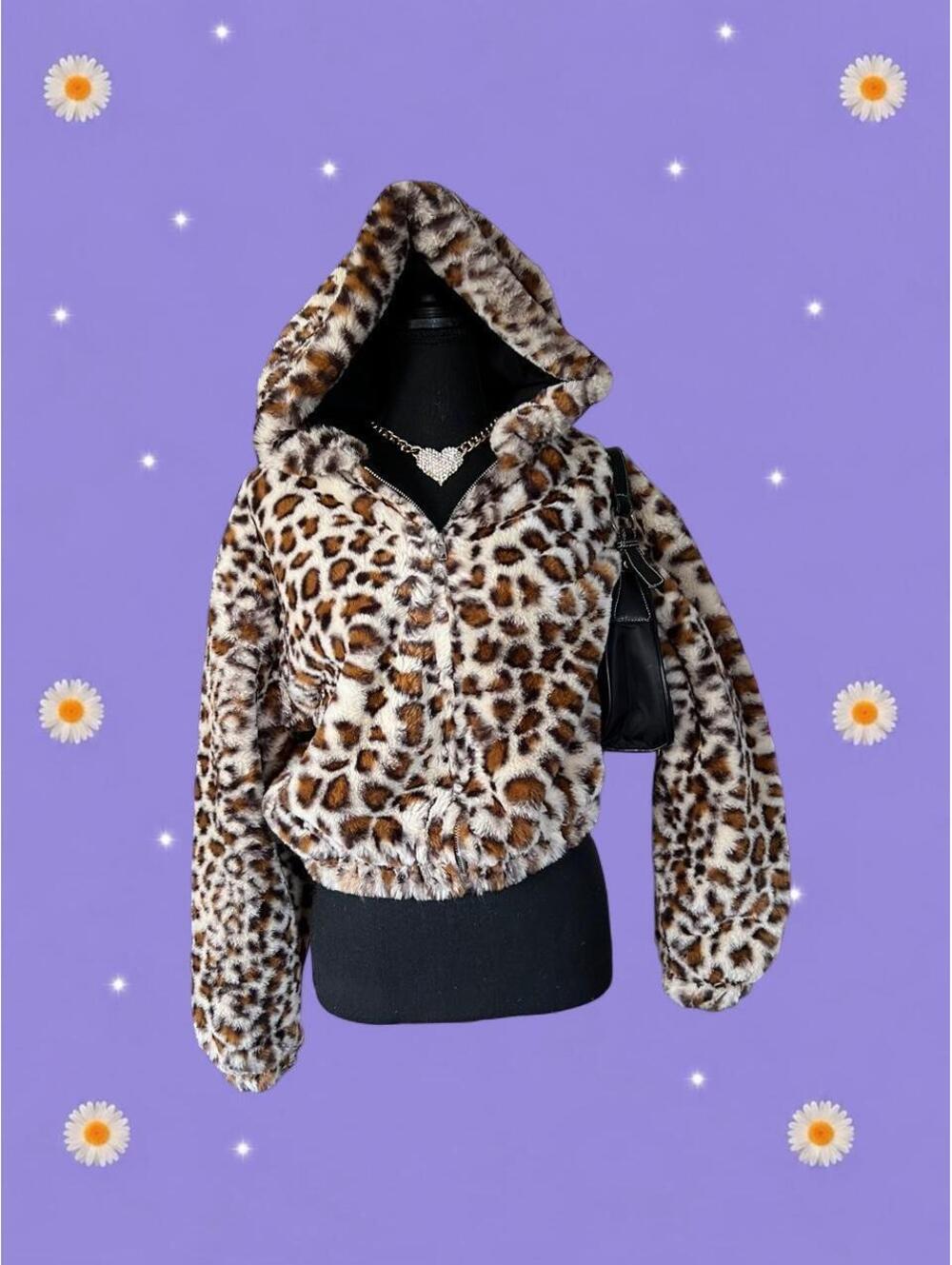 Vintage Y2K Topshop McBling Leopard Faux Fur Cropped Hoodie size small/medium🤎